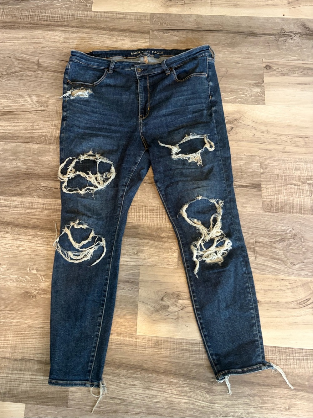 American Eagle Dark Ripped high waisted Jeans